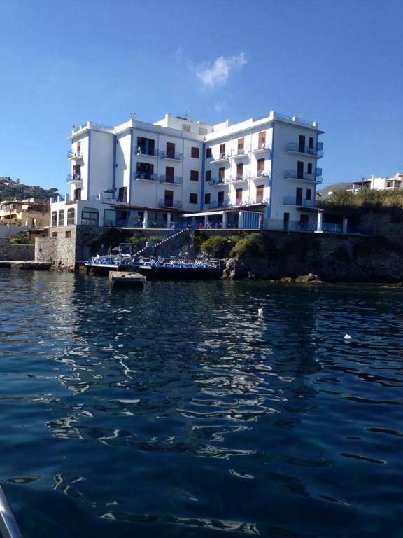 Hotel Rocce Azzurre Lipari Kültér fotó