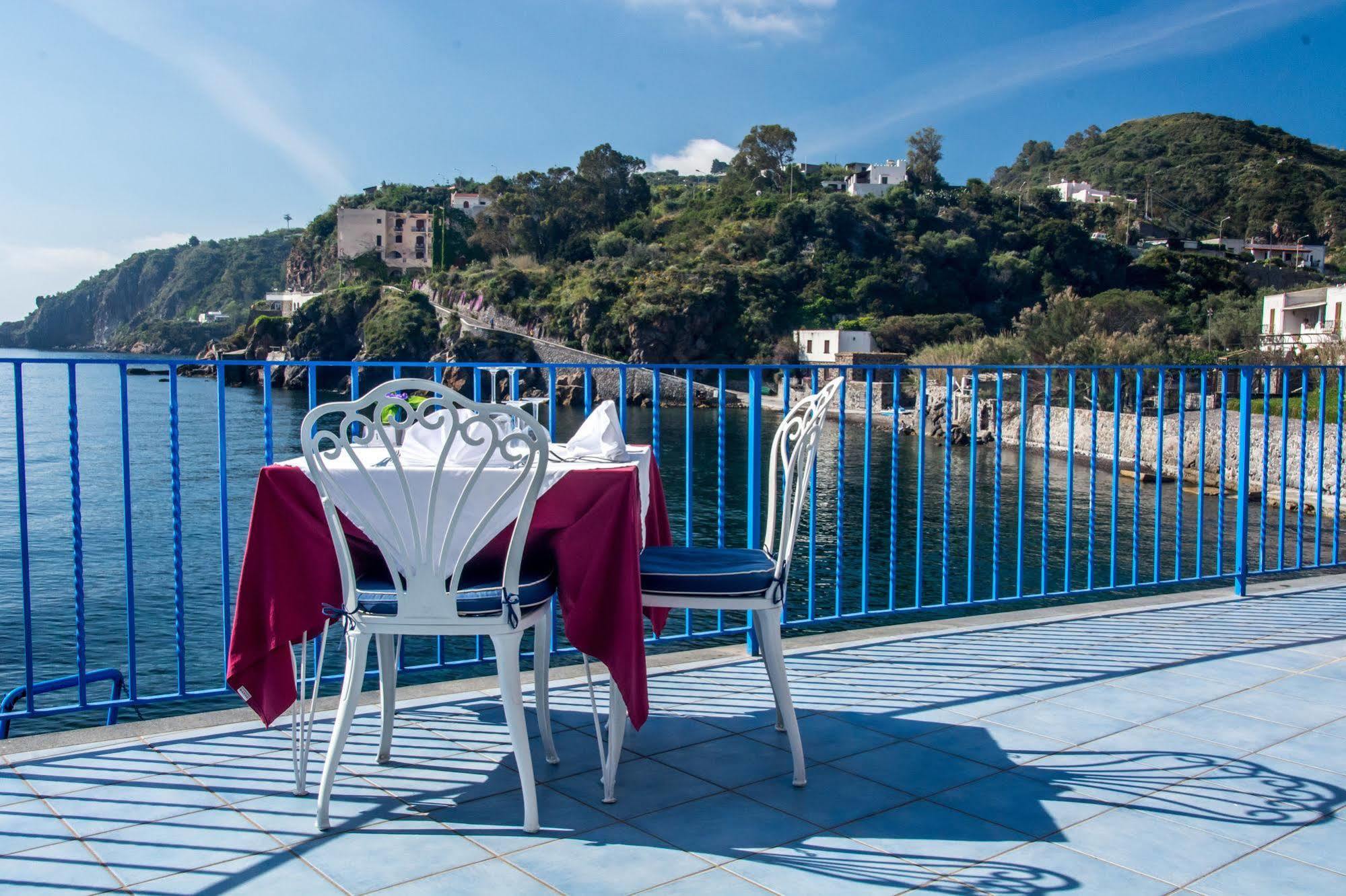 Hotel Rocce Azzurre Lipari Kültér fotó