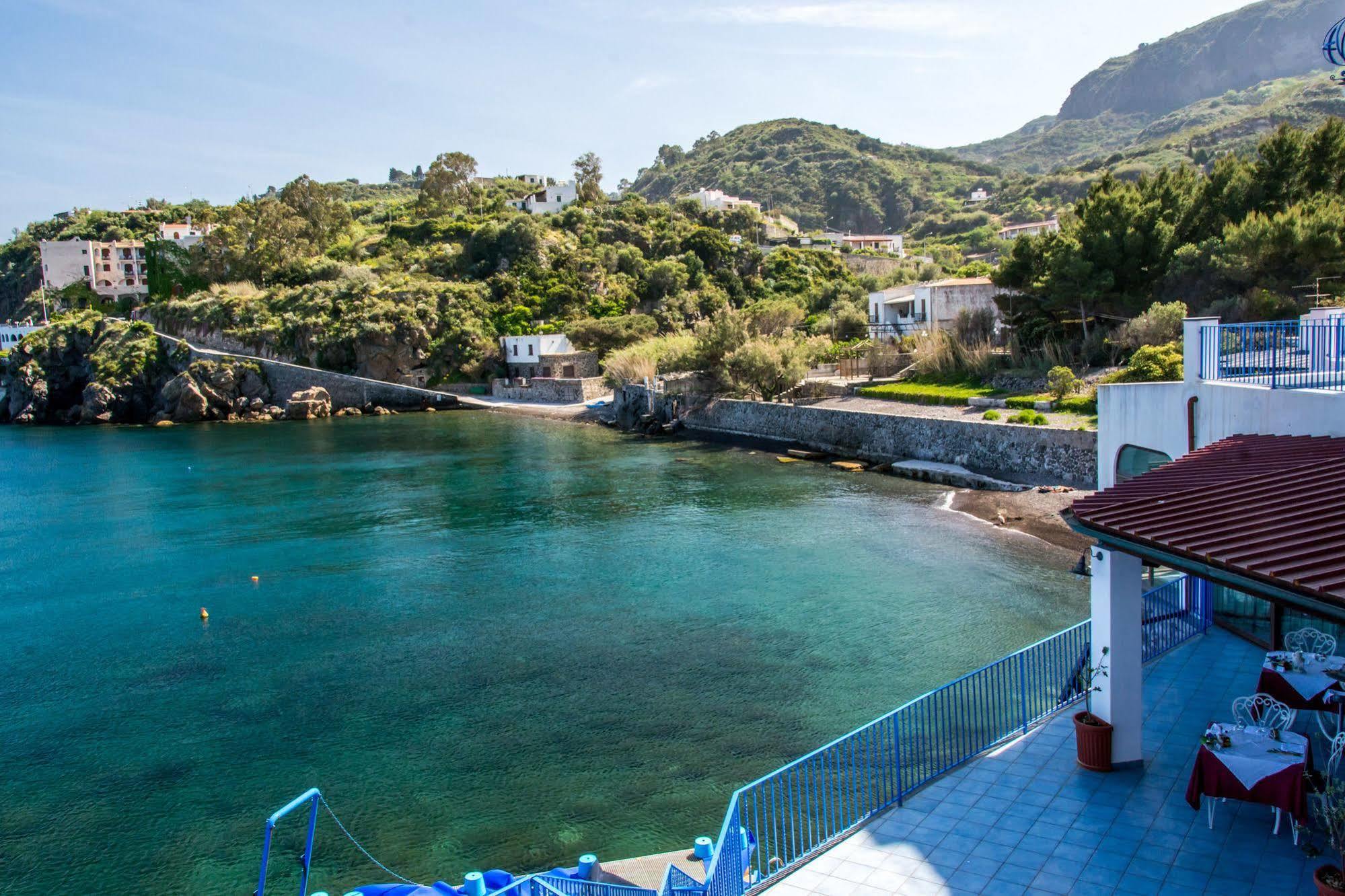 Hotel Rocce Azzurre Lipari Kültér fotó